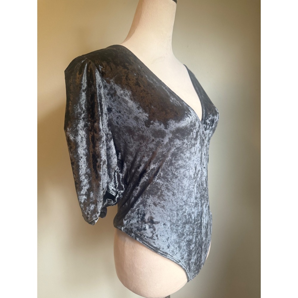 Intimately Free People Crushed Velvet Puff Sleeve Bodysuit Grey boho whimsi Y2K - Picture 3 of 7